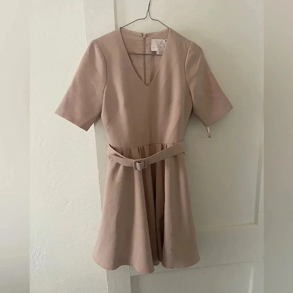 GAL MEETS GLAM blush fit and flare mini dress with short sleeves size 2 - Picture 1 of 14